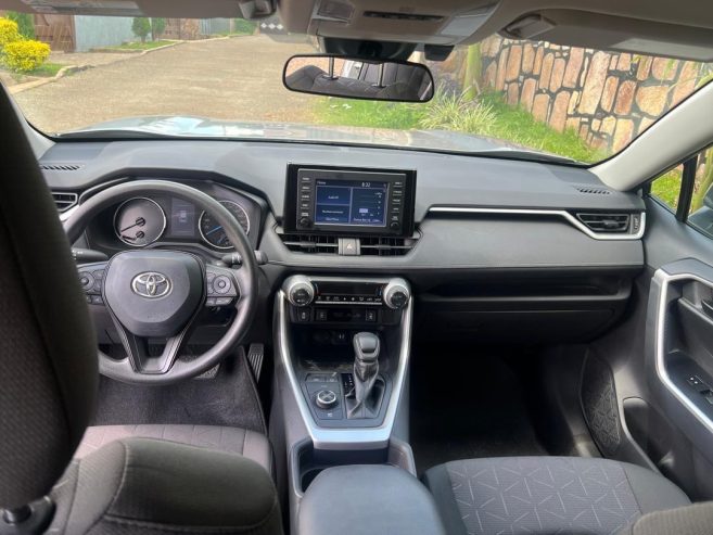 TOYOTA RAV4 HYBRID AUTOMATIC 2019 FOR SALE